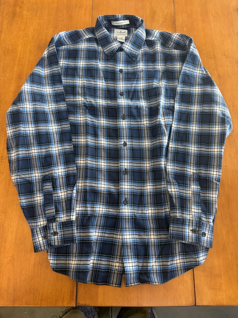 L.L. Bean Blue Wicked Good Flannel Shirt Size L Traditional Fit